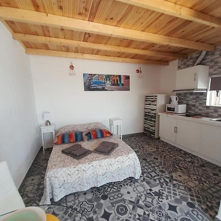 Estudio Dominicana In Albufeira Gale Exteriér fotografie